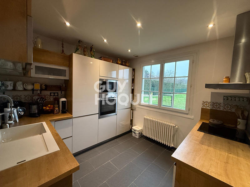 Maison - 163 m² - 7 pièces