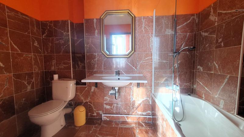 Maison - 311 m² - 9 pièces