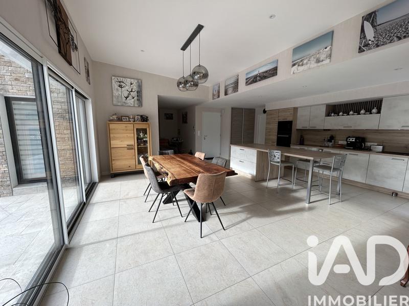 Maison - 128 m² - 4 pièces