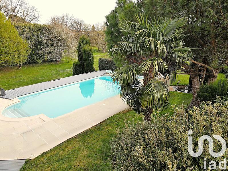 Maison - 200 m² - 6 pièces