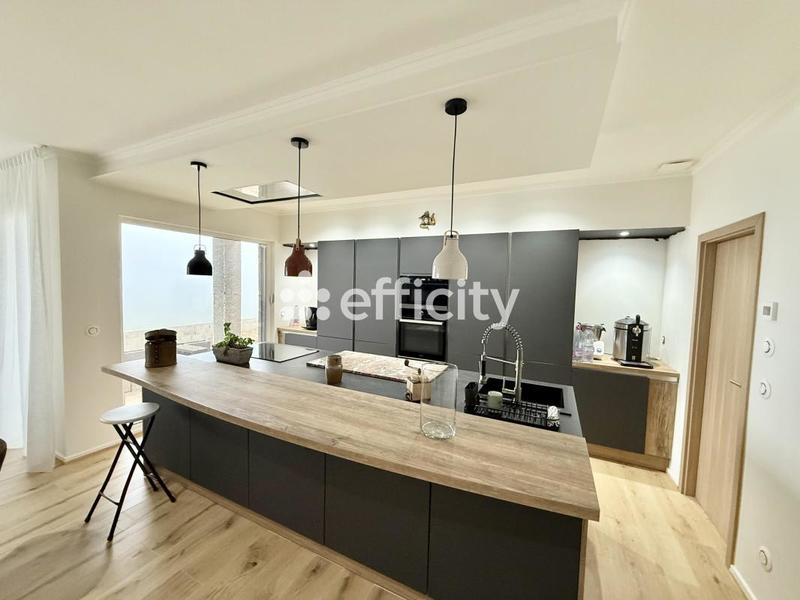 Maison - 110 m² - 4 pièces