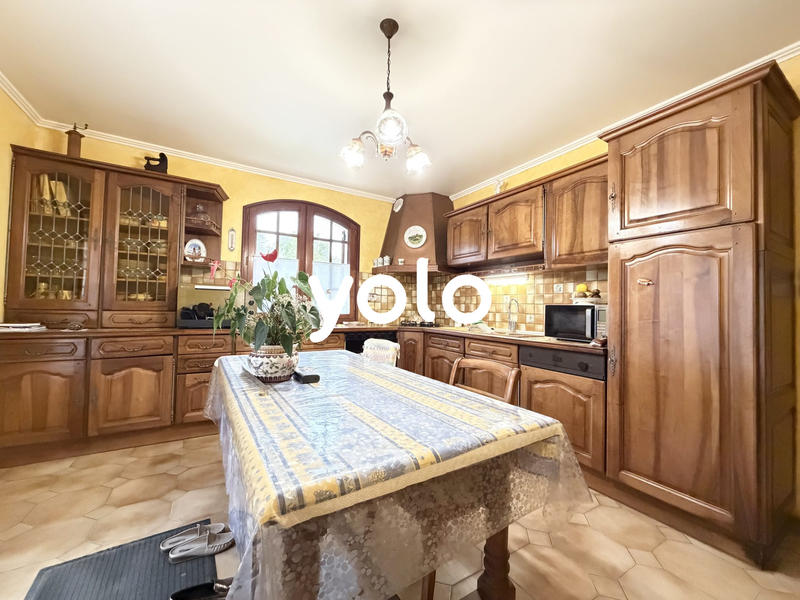 Maison traditionnelle - 144 m² - 6 pièces