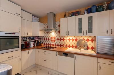 Appartement - 100 m² - 4 pièces