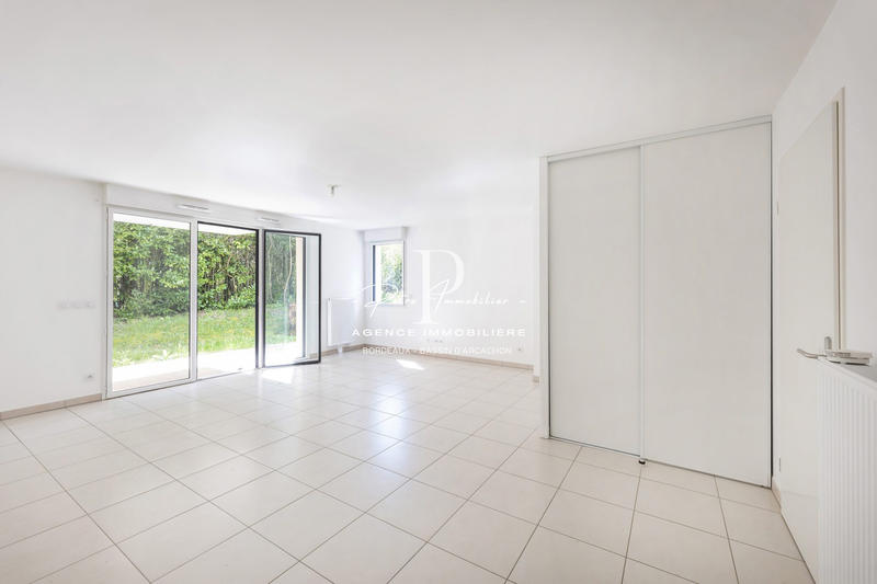 Appartement - 82 m² - 3 pièces