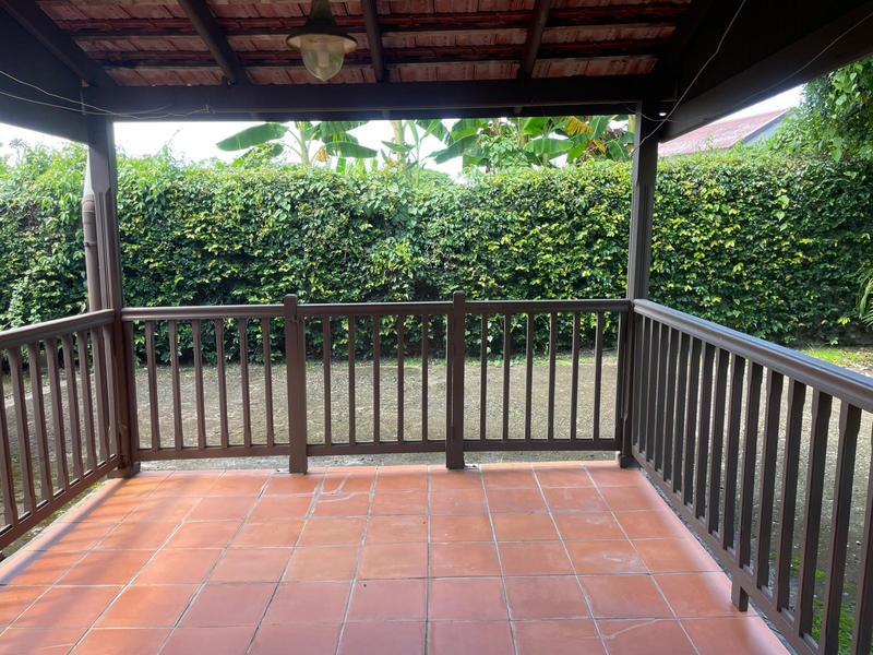 Appartement - 180 m² - 5 pièces