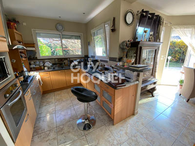 Maison - 140 m² - 8 pièces