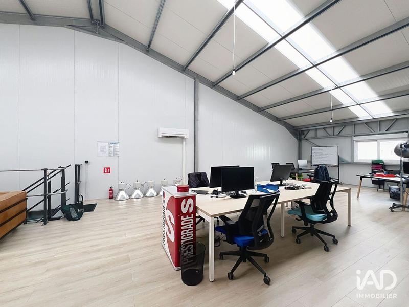 Local commercial - 255 m²