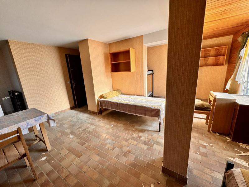 Châlet - 453 m² - 14 pièces