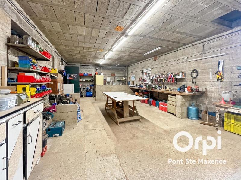 Maison - 218 m² - 6 pièces