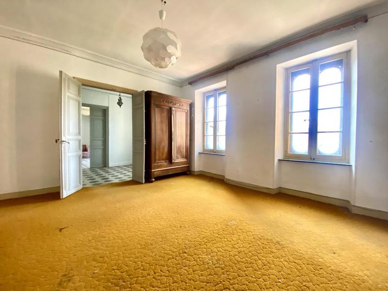 Maison - 400 m² - 20 pièces