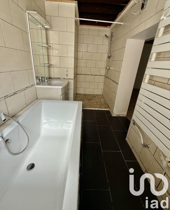 Maison - 127 m² - 5 pièces