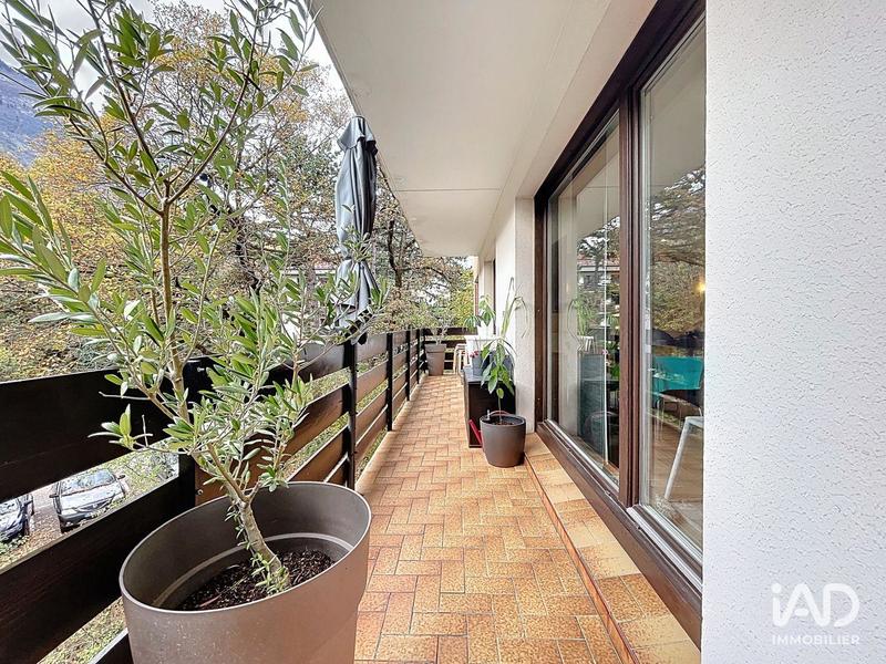 Appartement - 100 m² - 5 pièces