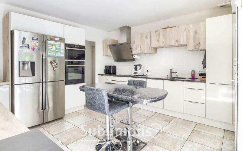 Maison ancienne - 262 m² - 10 pièces