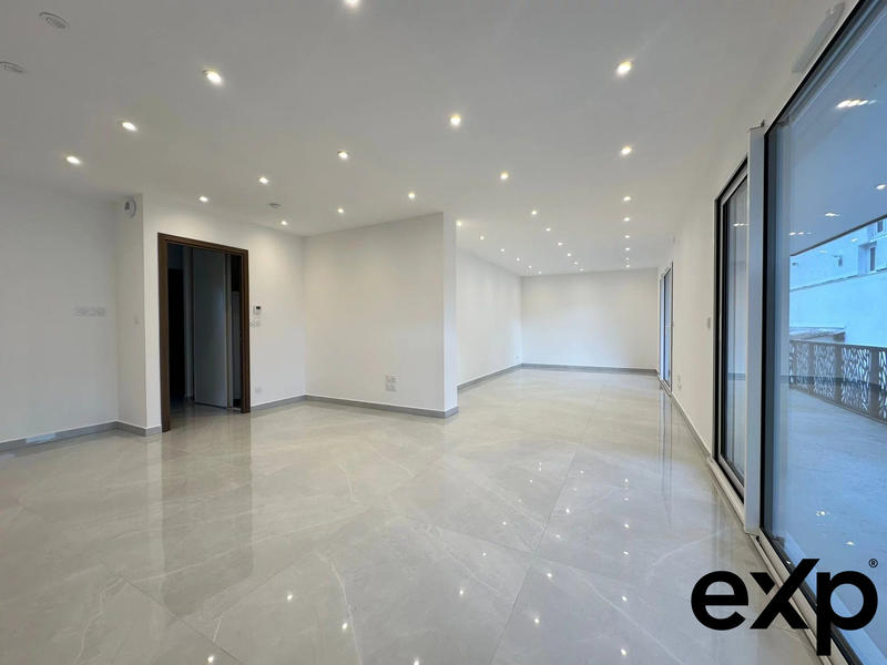 Appartement - 105 m² - 4 pièces