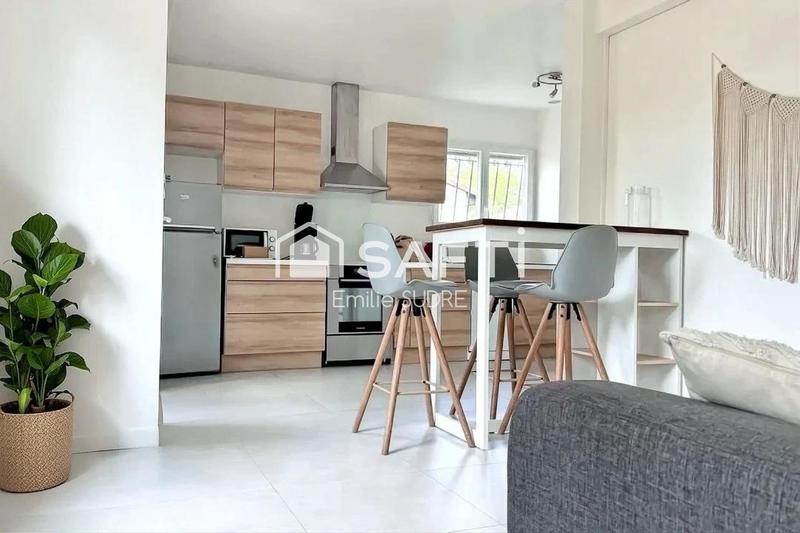 Maison - 90 m² - 6 pièces