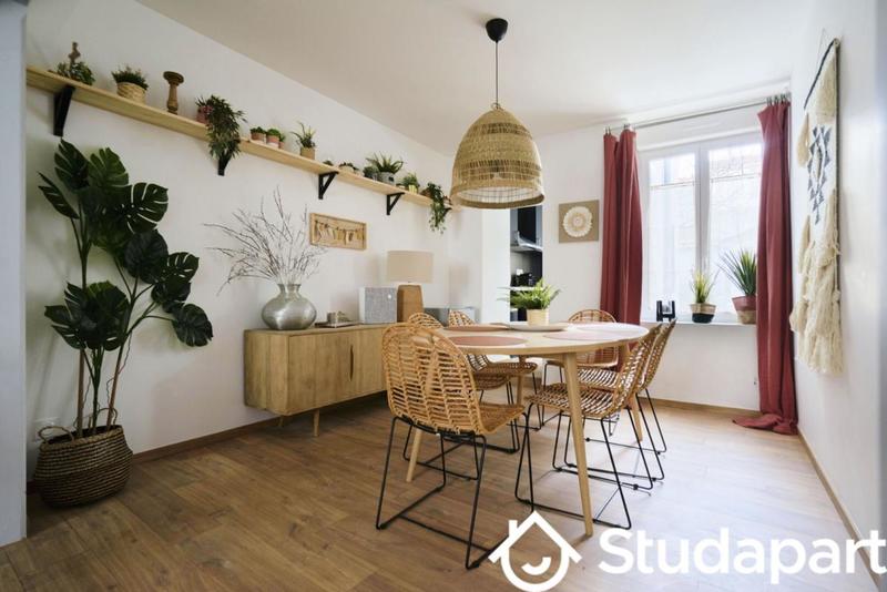 Chambre - 10 m² - 1 pièce