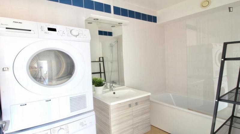 Chambre - 11 m² - 4 pièces