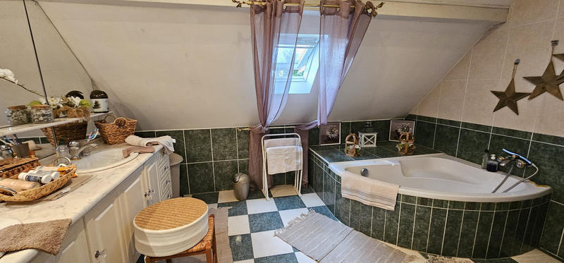 Maison - 163 m² - 8 pièces