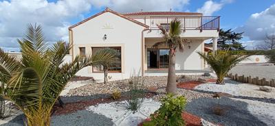 Villa - 281 m² - 7 pièces