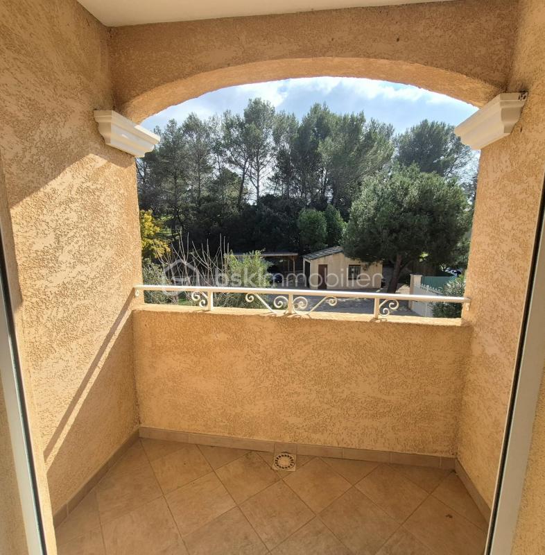 Maison - 253 m² - 10 pièces