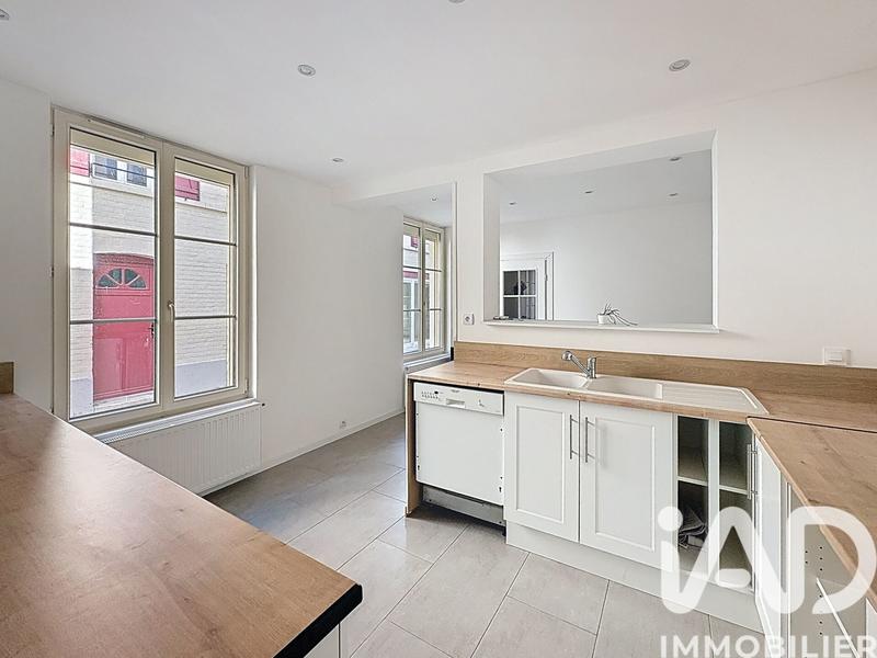 Maison - 147 m² - 9 pièces