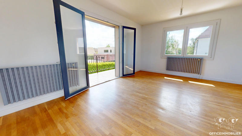 Maison - 95 m² - 5 pièces