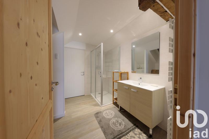 Maison - 377 m² - 10 pièces