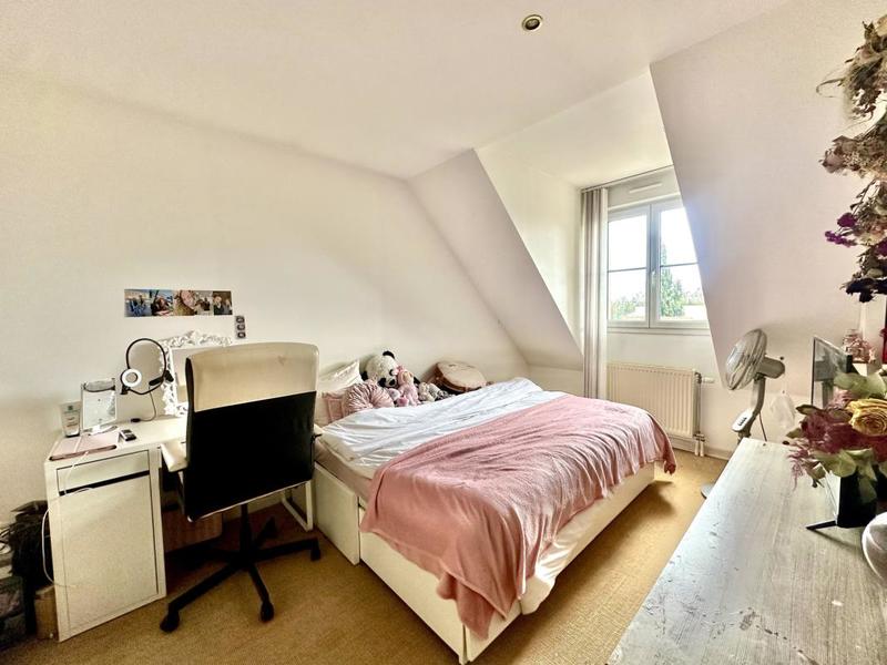 Maison - 185 m² - 7 pièces
