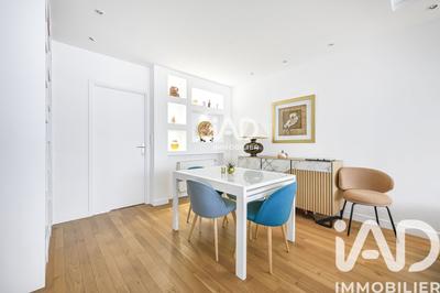 Appartement - 100 m² - 5 pièces