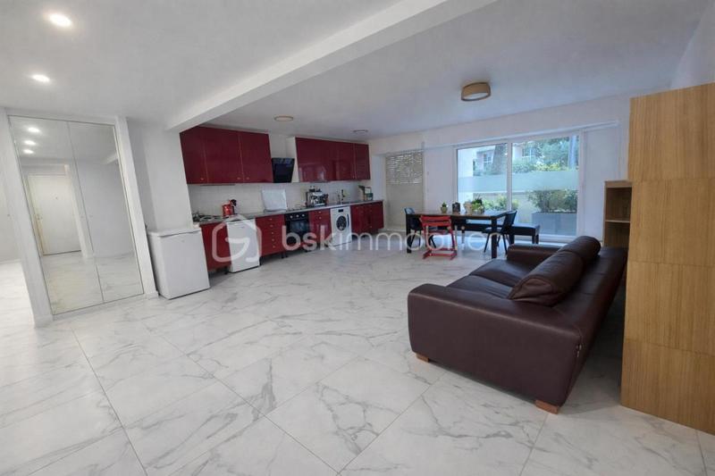 Appartement - 91 m² - 3 pièces