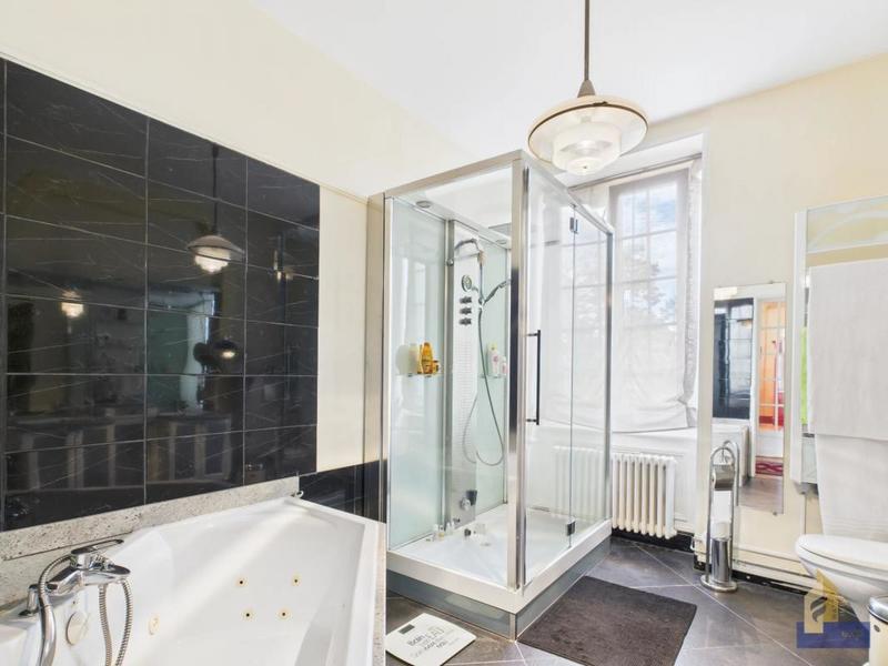 Duplex - 314 m² - 10 pièces