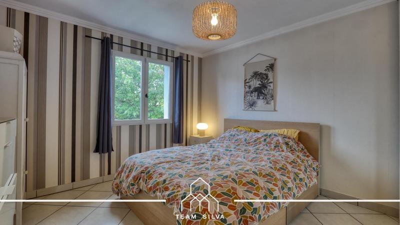 Maison - 170 m² - 5 pièces