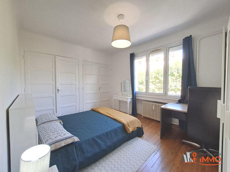 Appartement - 82 m² - 4 pièces