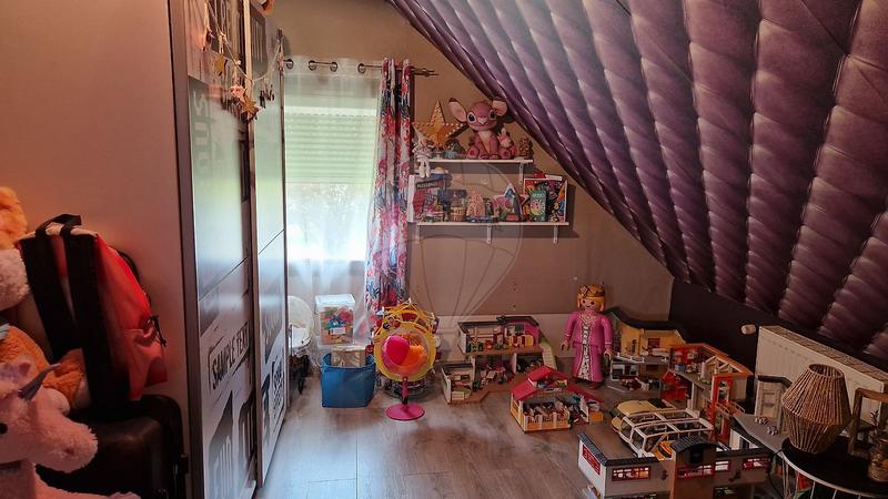 Maison - 156 m² - 8 pièces