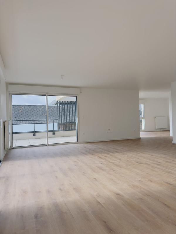 Appartement - 120 m² - 5 pièces