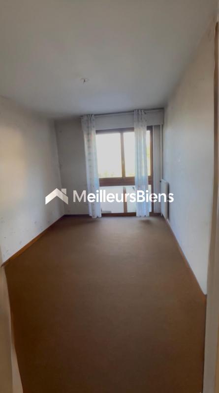 Appartement - 82 m² - 3 pièces