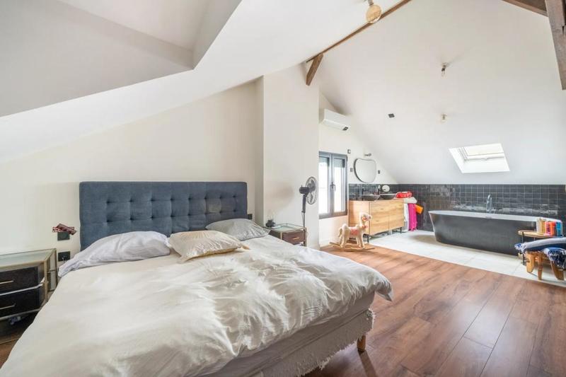 Maison - 140 m² - 5 pièces