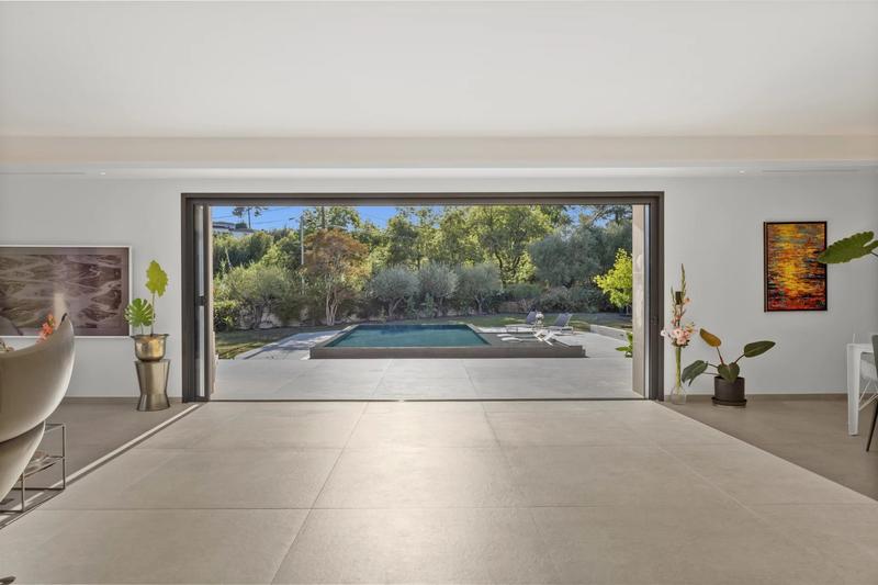 Villa - 326 m² - 9 pièces