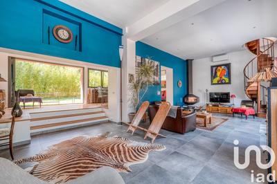 Maison - 177 m² - 7 pièces