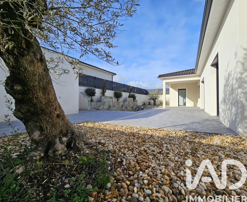 Maison - 122 m² - 5 pièces