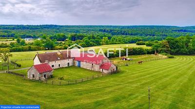 Maison - 220 m² - 8 pièces