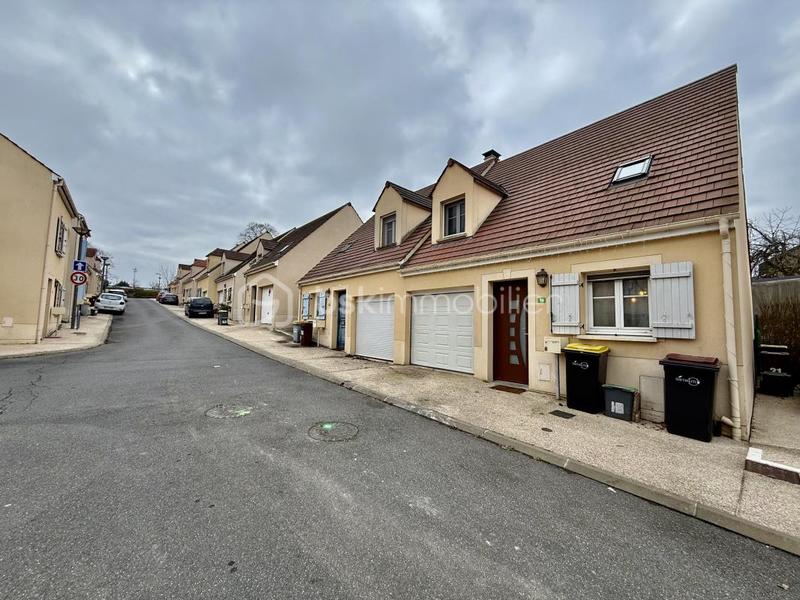 Maison - 91 m² - 5 pièces