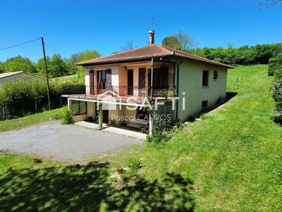 Maison - 97 m² - 4 pièces