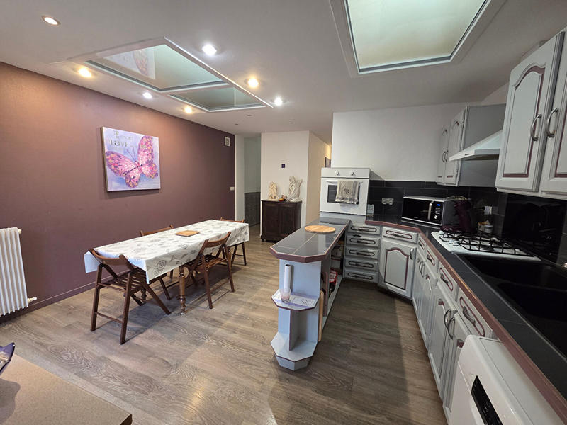 Maison - 103 m² - 5 pièces