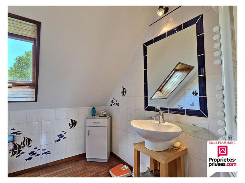 Maison - 224 m² - 8 pièces