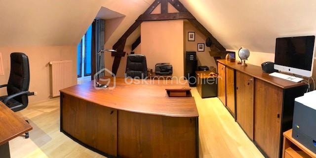 Demeure - 368 m² - 11 pièces