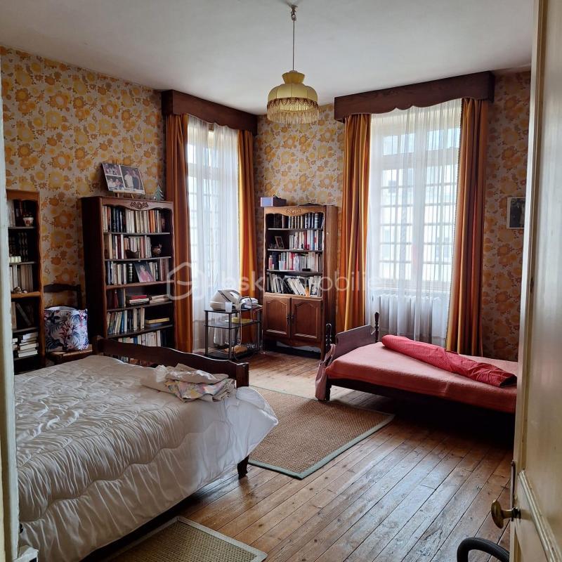 Maison de ville - 326 m² - 8 pièces