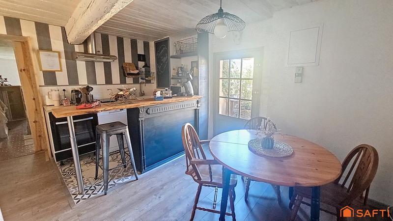 Maison - 284 m² - 9 pièces