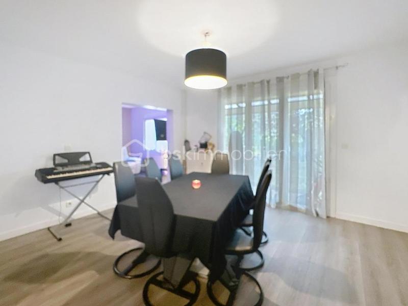 Maison - 105 m² - 6 pièces