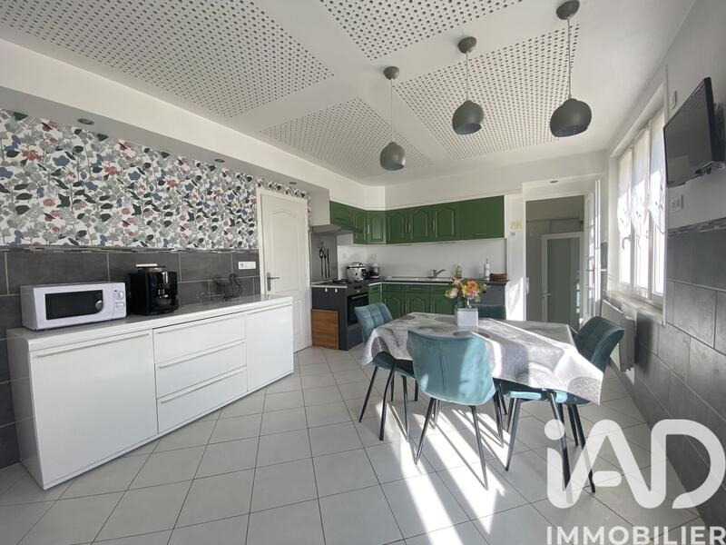 Maison - 90 m² - 4 pièces